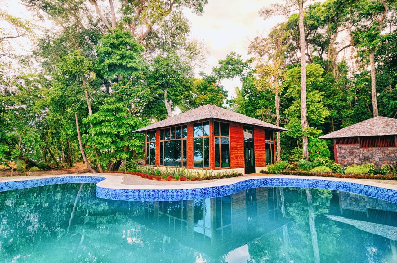 Borneo Eagle Resort Kota Kinabalu Bagian luar foto